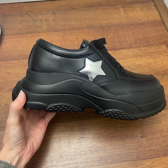Moda Venus Chunky Black Platform Sneakers with Silver Star - Picture 1 of 5